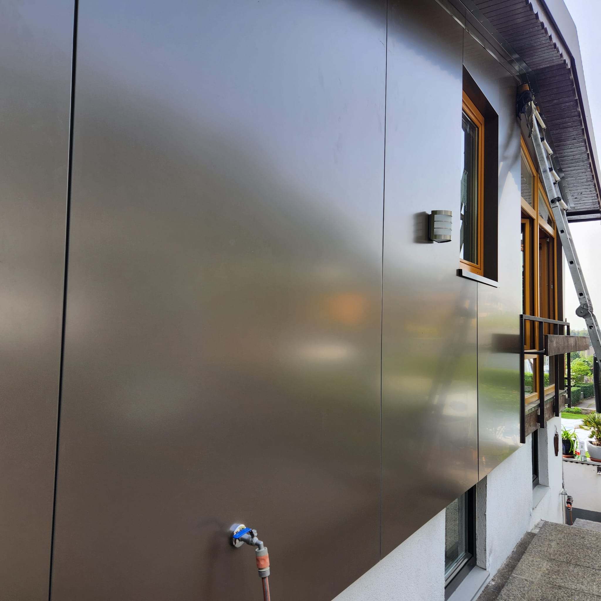 6962103f-0c86-45cc-b967-312fe4c83d36